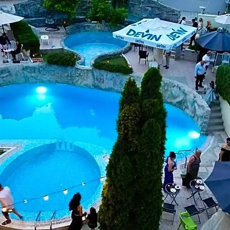 Brilliance Hotel Warna